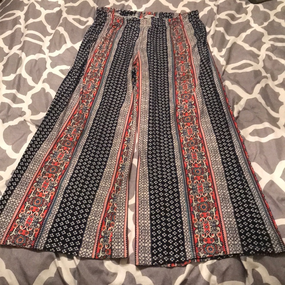 Pattern pants